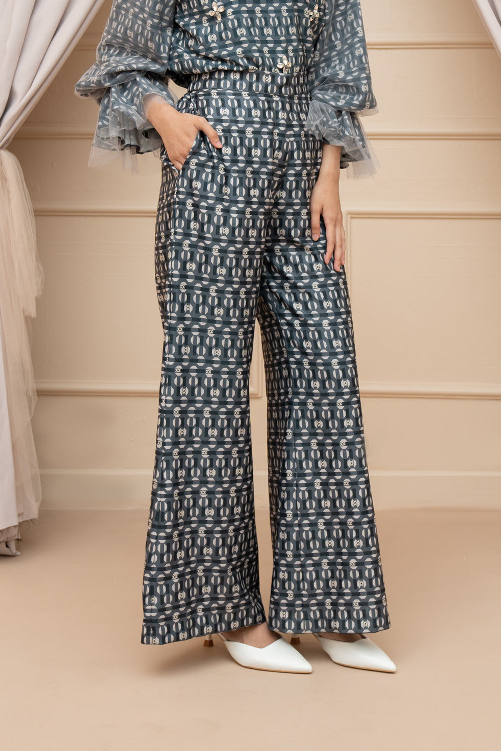 Sentani Pants Maro – Wearing Klamby