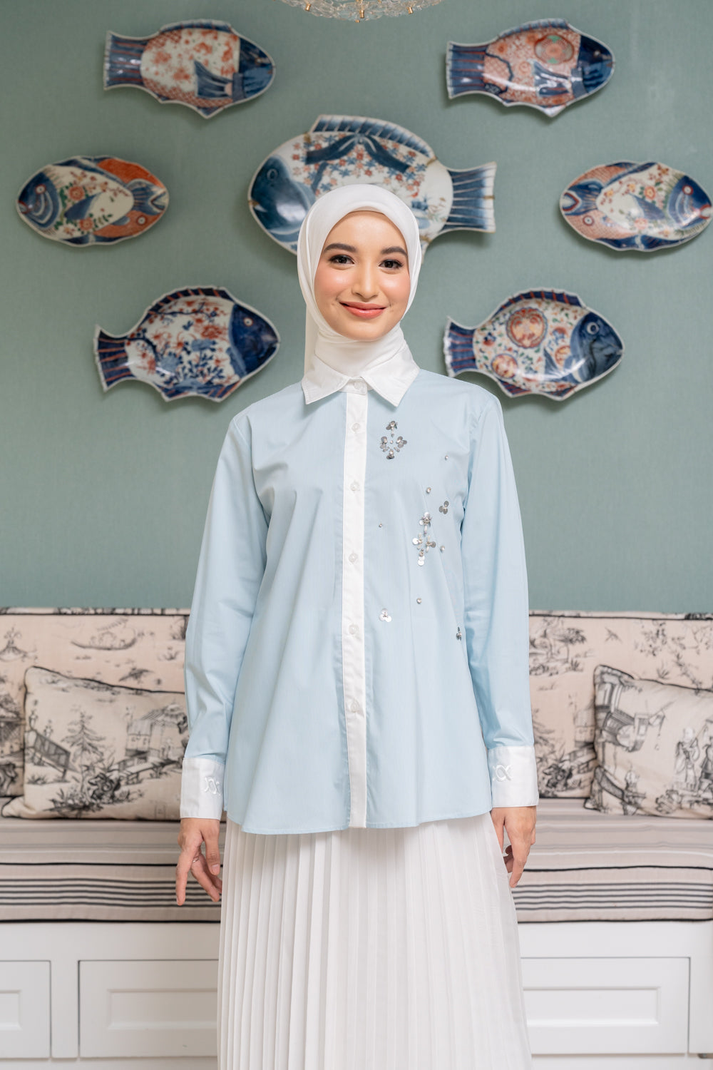 Disya Shirt Mint - Wearing Klamby