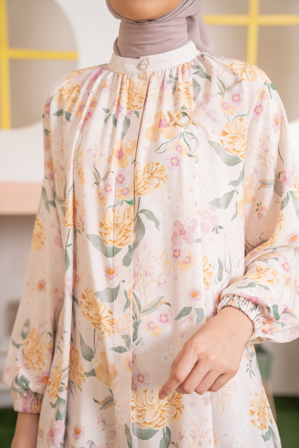 Anniversary Treats Zinnia Blouse Ivory