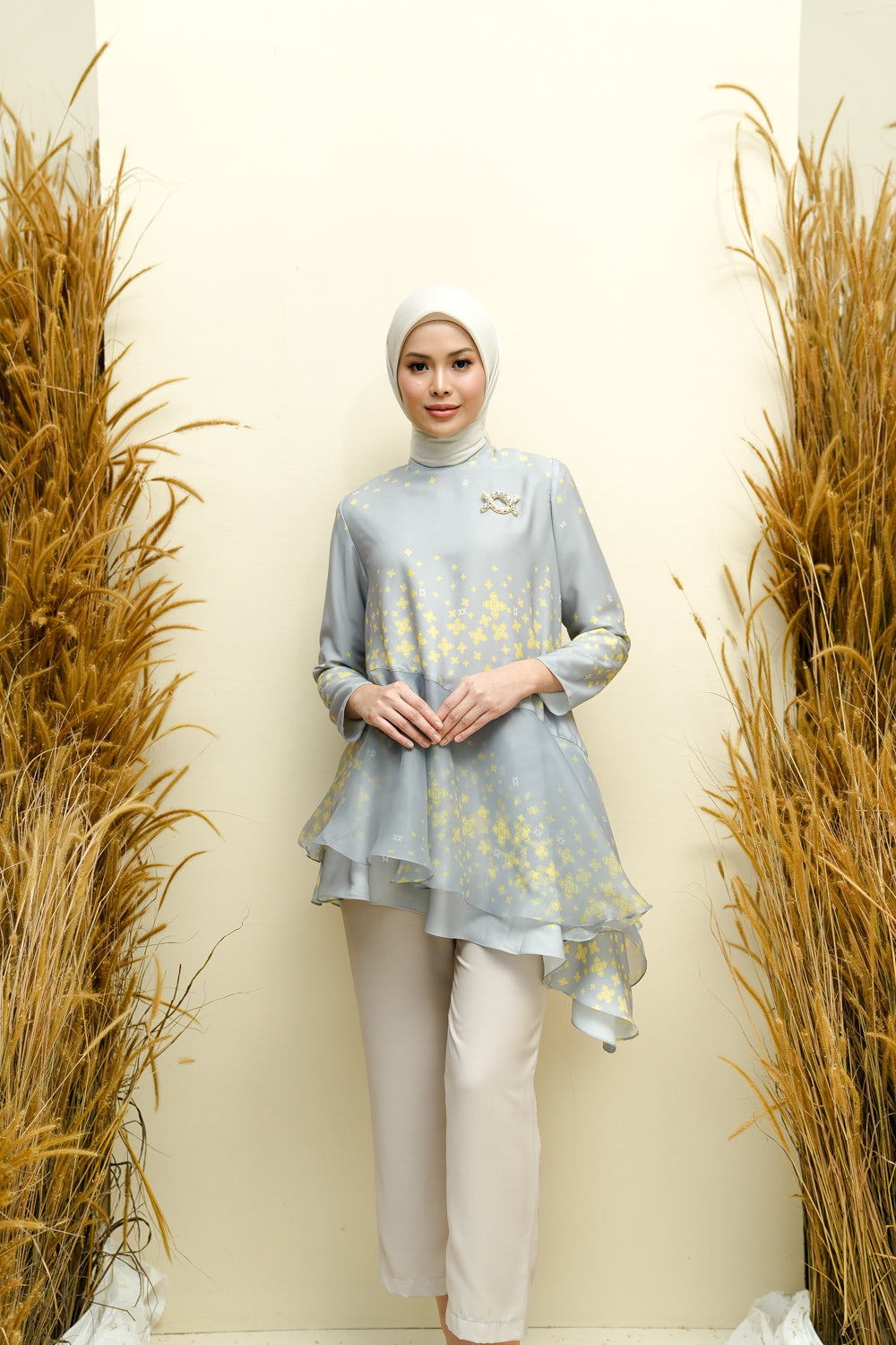 Andaya Tunic (Minor) Luna - Wearing Klamby