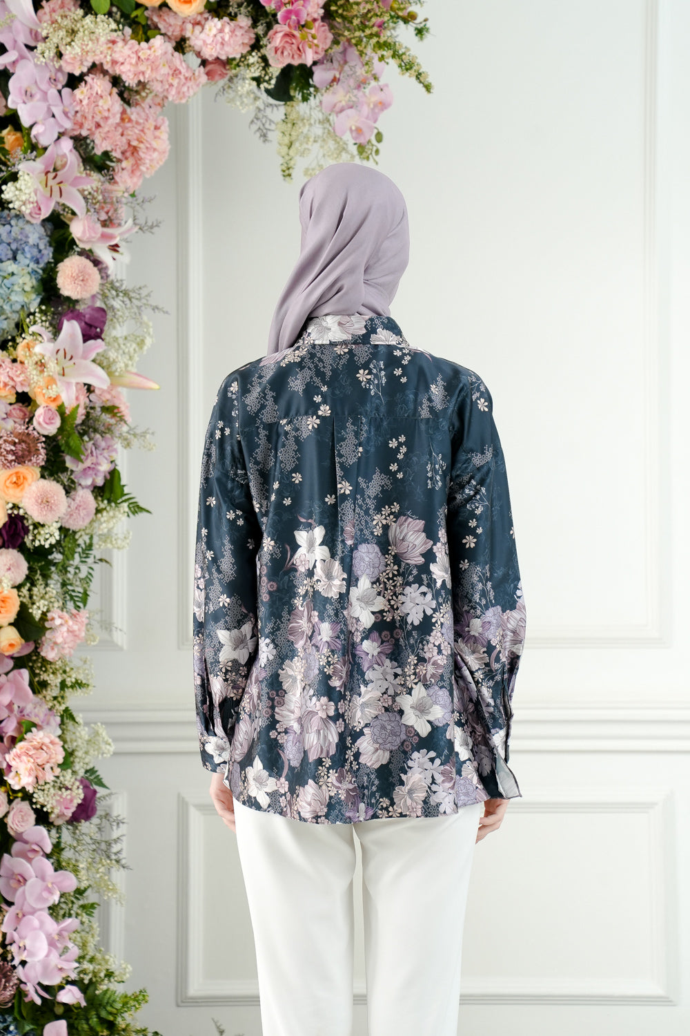 Anyelir Shirt Banawa