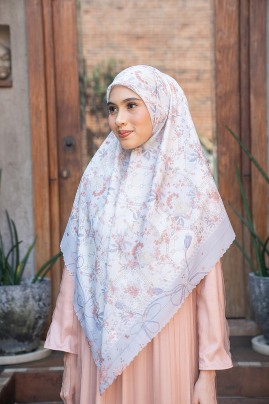 Jennia Scarf Syar'i Moonlit Grey - Wearing Klamby