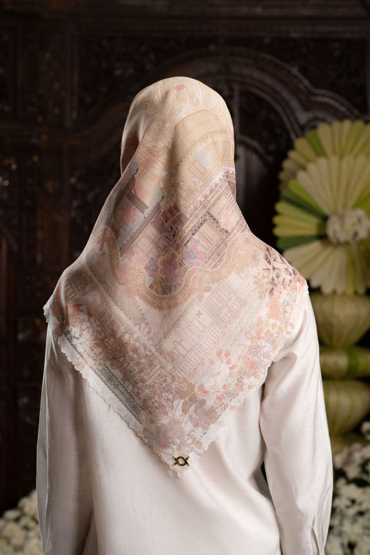 Laksmi Scarf Light Almond