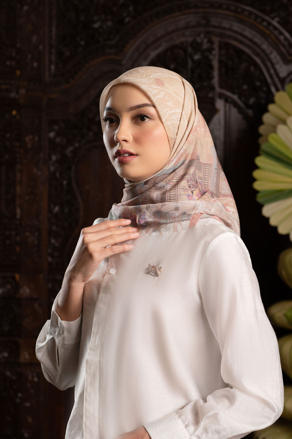 Laksmi Scarf Light Almond