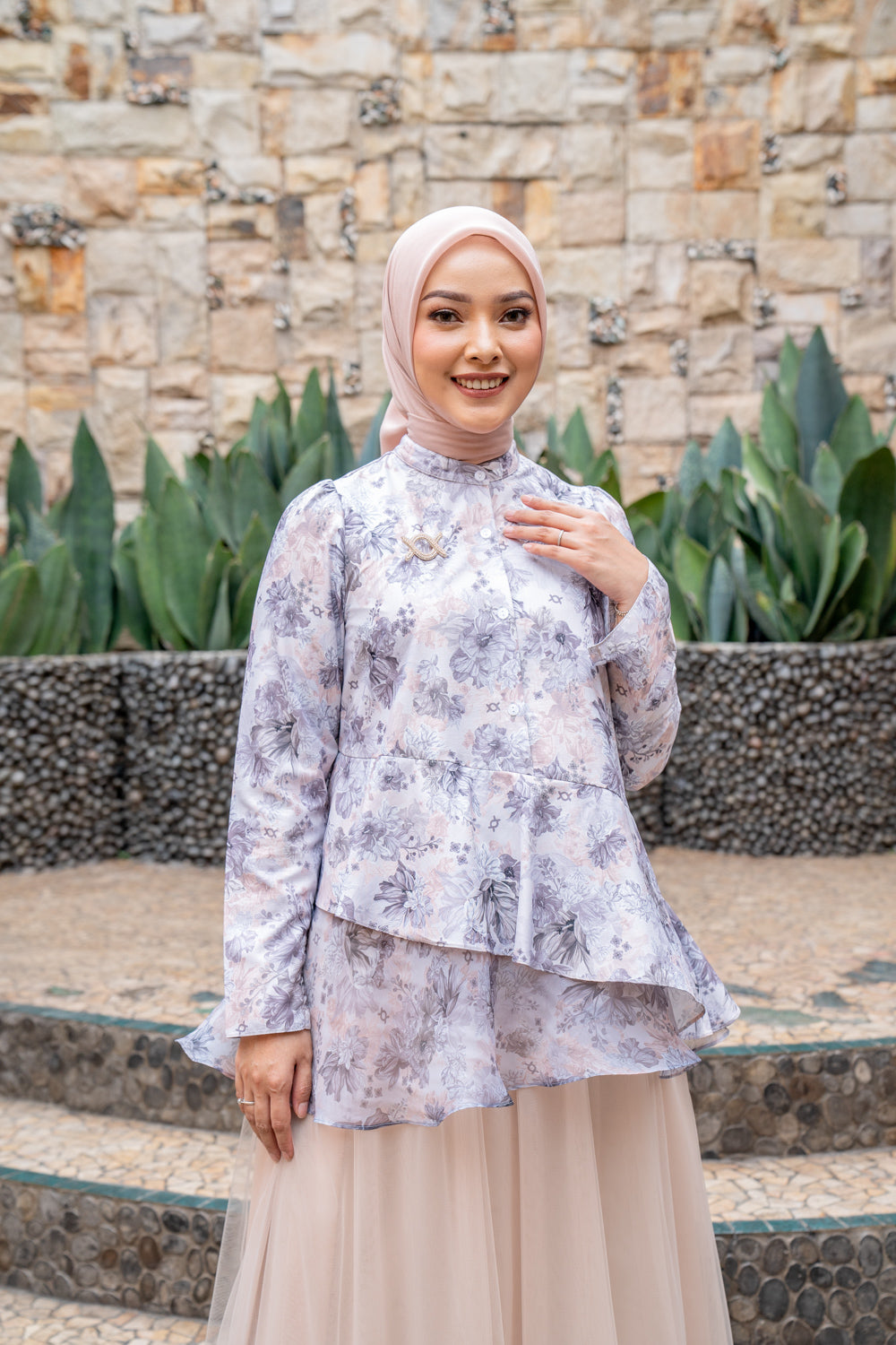 Laika Blouse Dewy Grey – Wearing Klamby