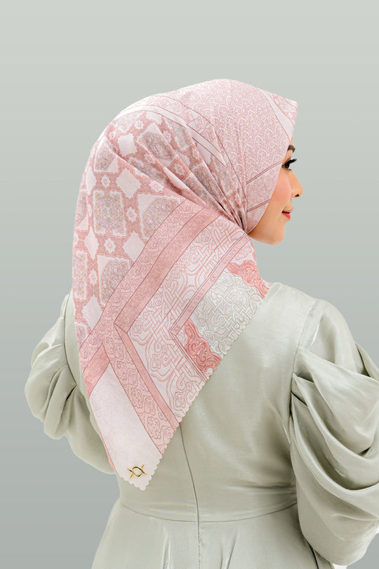 Mantingan Scarf Orchid