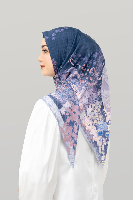 Victoria Scarf Bellflower