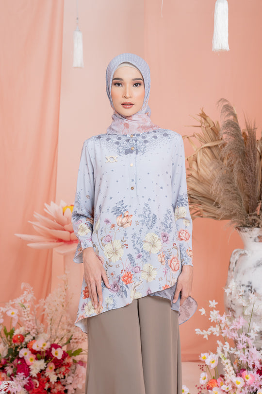 Dayana Blouse & Scarf Set Blooming Silver - Wearing Klamby