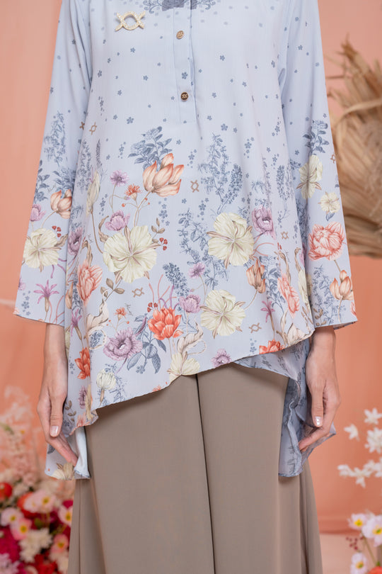 Dayana Blouse & Scarf Set Blooming Silver - Wearing Klamby