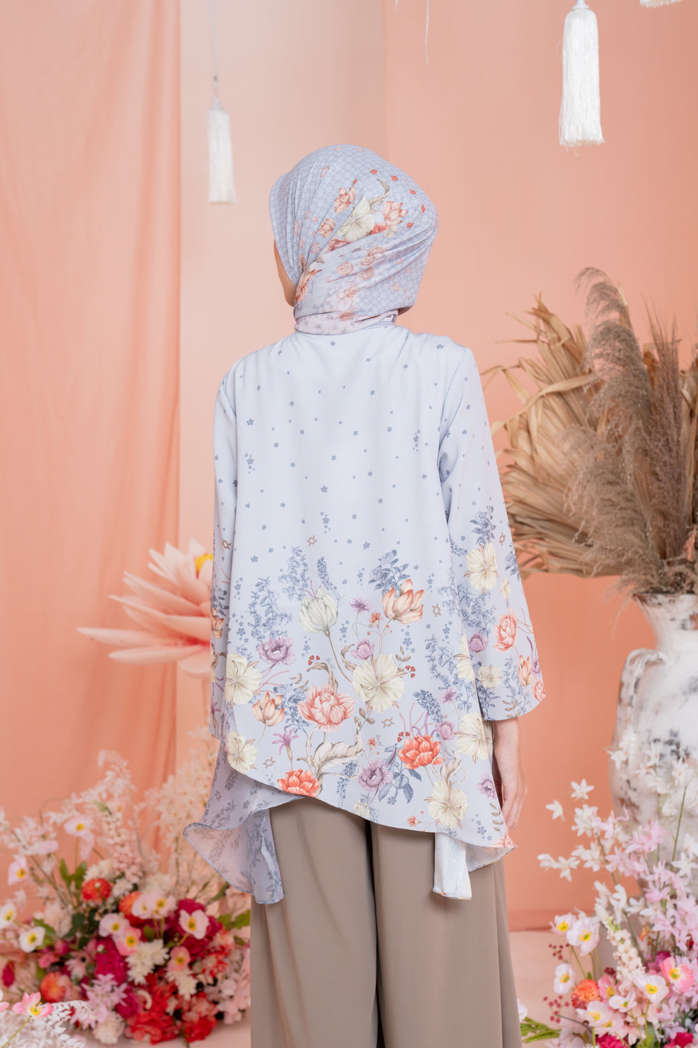 Dayana Blouse & Scarf Syar’i Set Blooming Silver