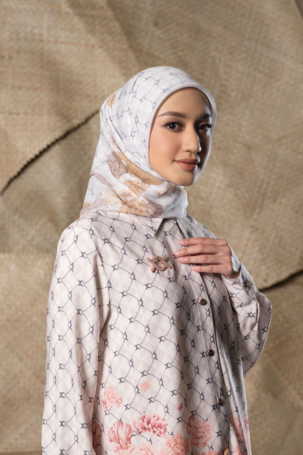 Rosette Scarf Frostbloom