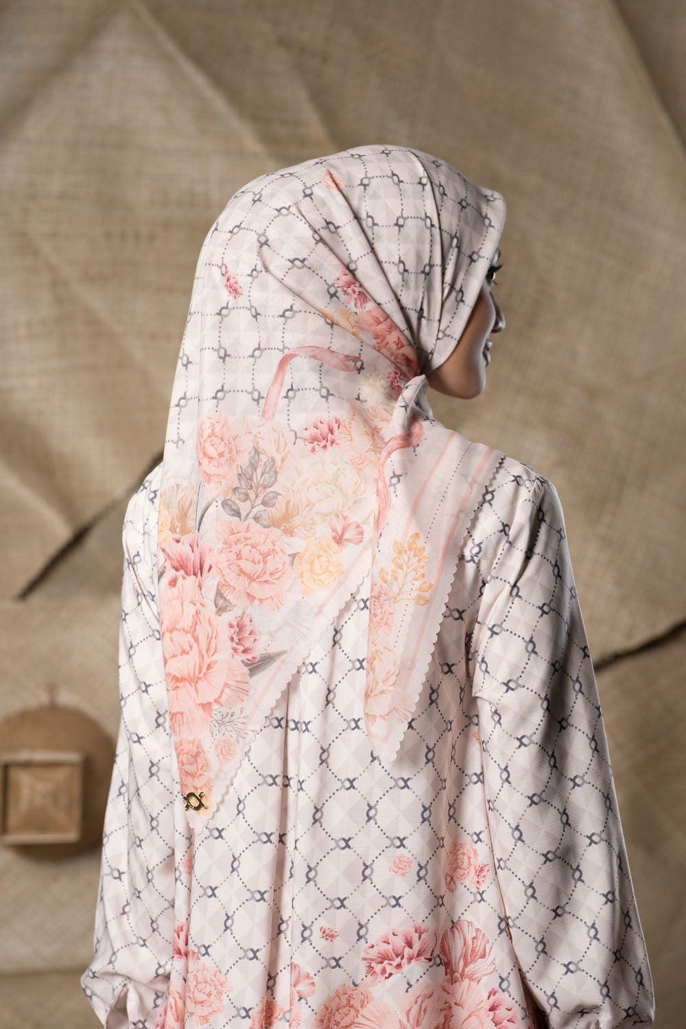 Rosette Scarf Meringue