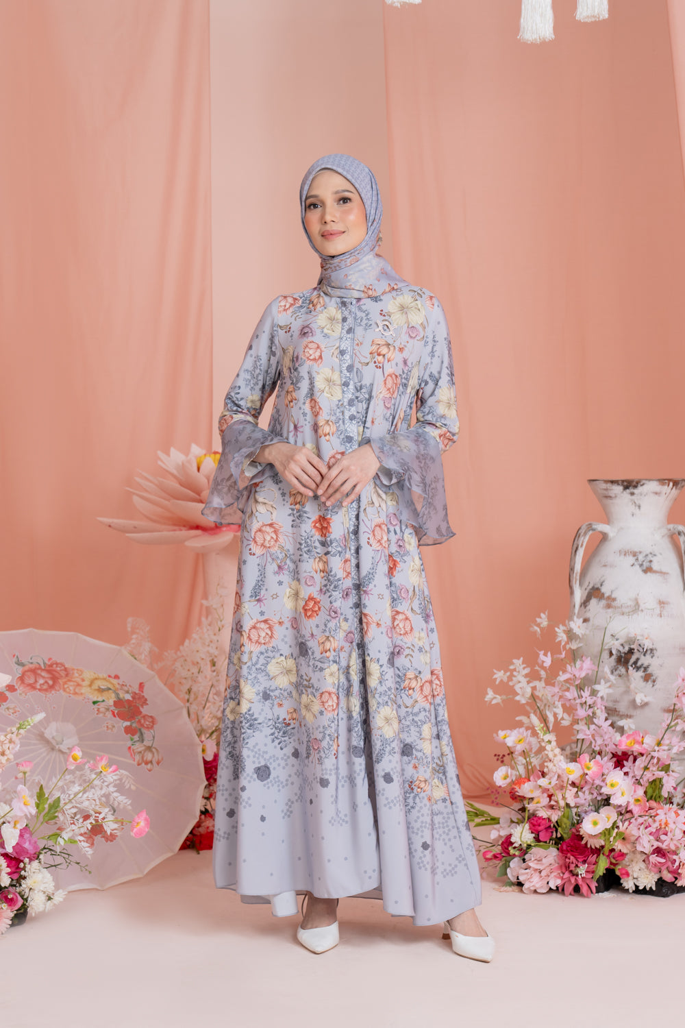 Dayana Dress & Scarf Syar’i Set Blooming Silver - Wearing Klamby