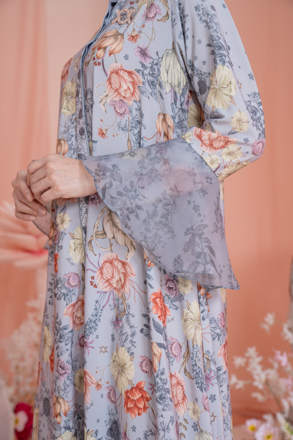 Dayana Dress & Scarf Syar’i Set Blooming Silver - Wearing Klamby