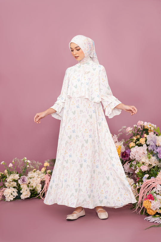 Gardenia Dress Garden Glow - Wearing Klamby