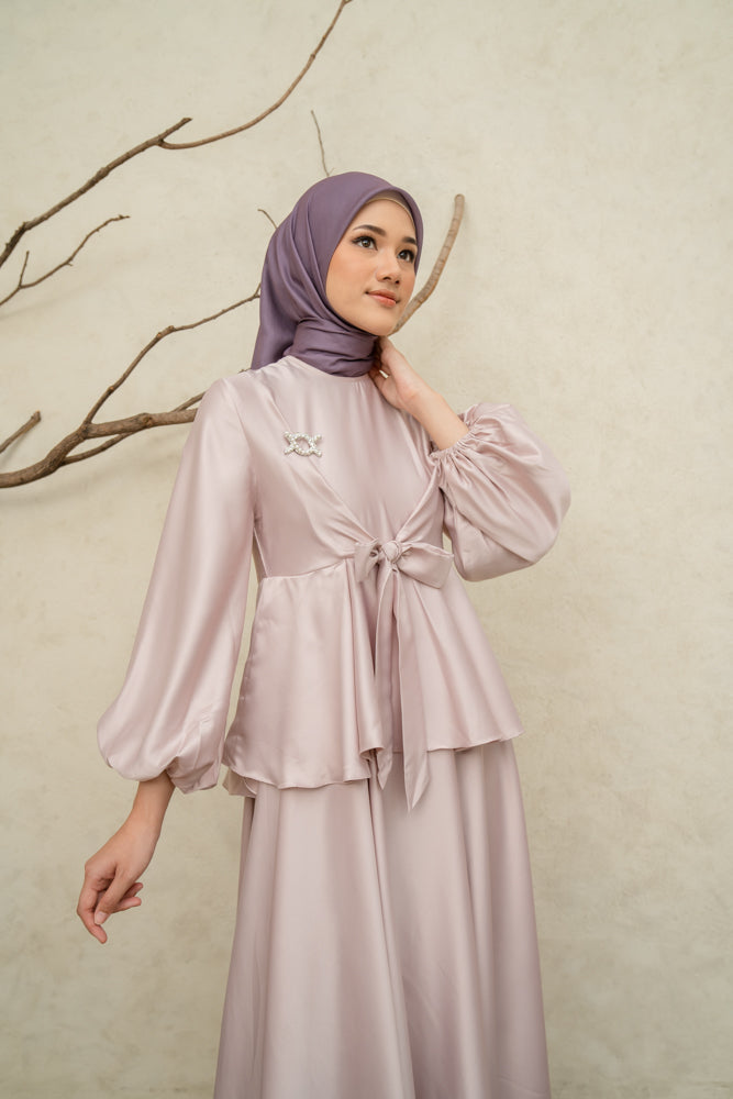 Lavinia Dress Rosewater - Wearing Klamby