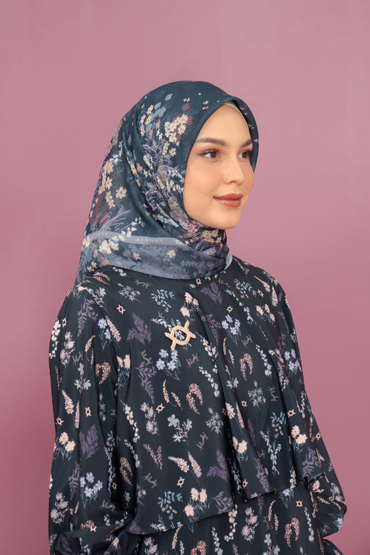 Gardenia Dress & Scarf Set Dark Berry - Wearing Klamby