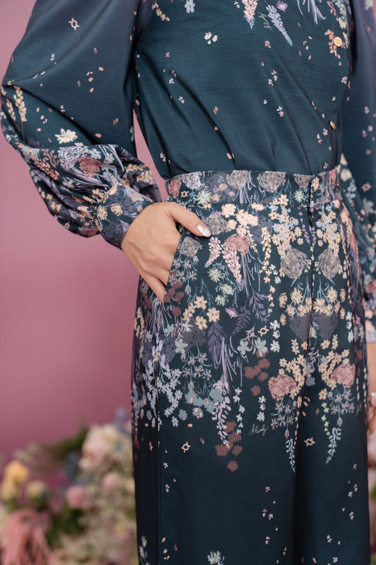 Gardenia Pants (Minor) Dark Berry