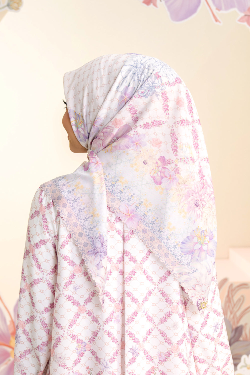 Ariana Scarf Orchid Swan