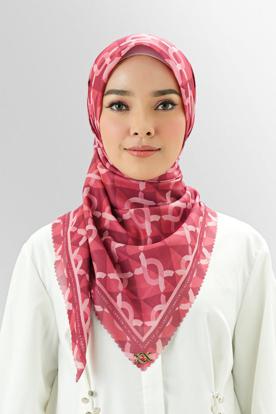 Grande Monogram Scarf 47 Brick