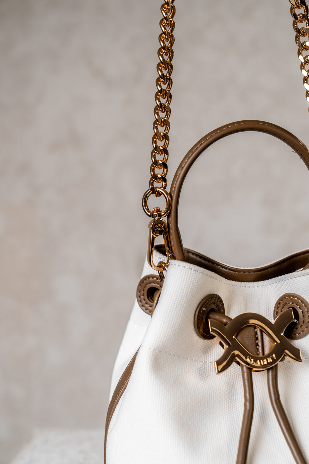 Ava Bucket Bag Medium (Minor) Cocoa Noir