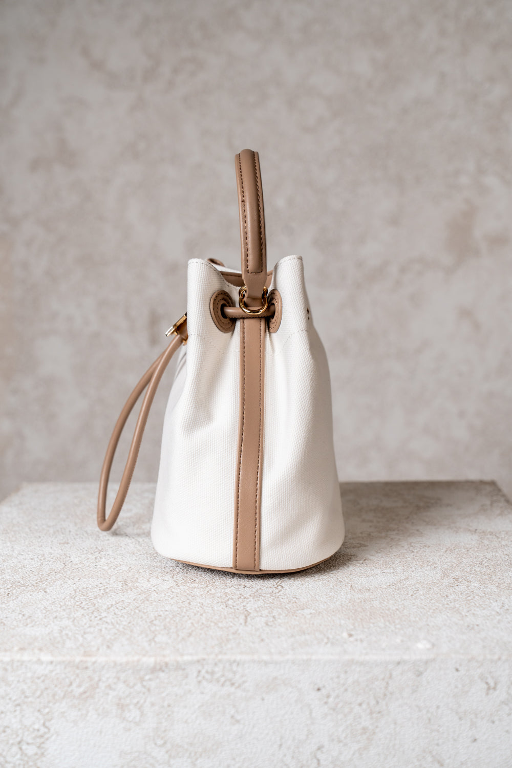 Ava Bucket Bag Medium Sandstone Taupe