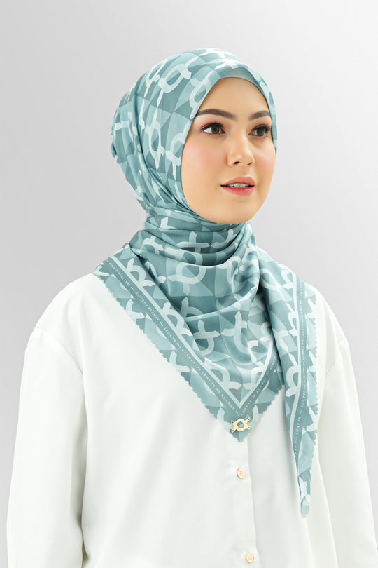 Grande Monogram Scarf 68 Granite Green