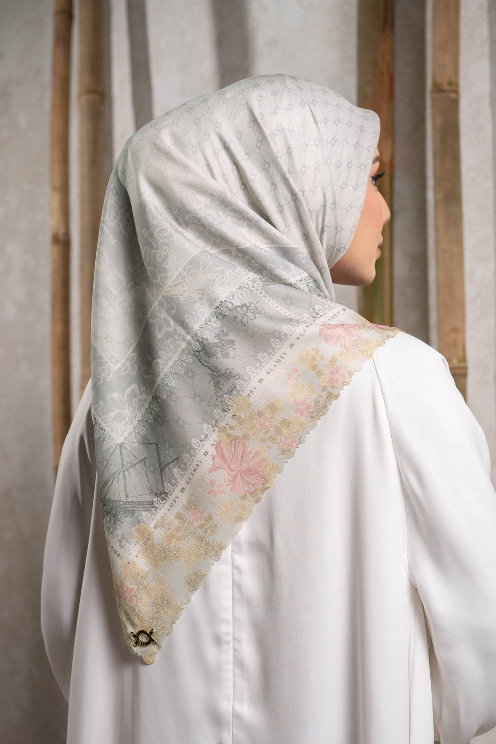 Arunika Scarf Pearly Grey