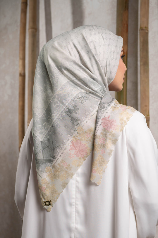 Arunika Scarf Pearly Grey