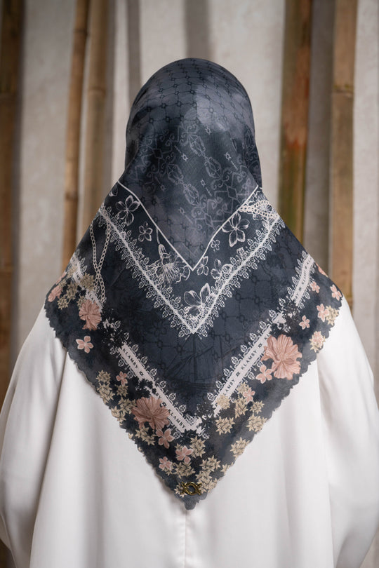 Arunika Scarf Mystic Black