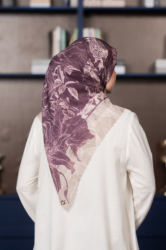 Veline Scarf (Minor) Pansy Berry