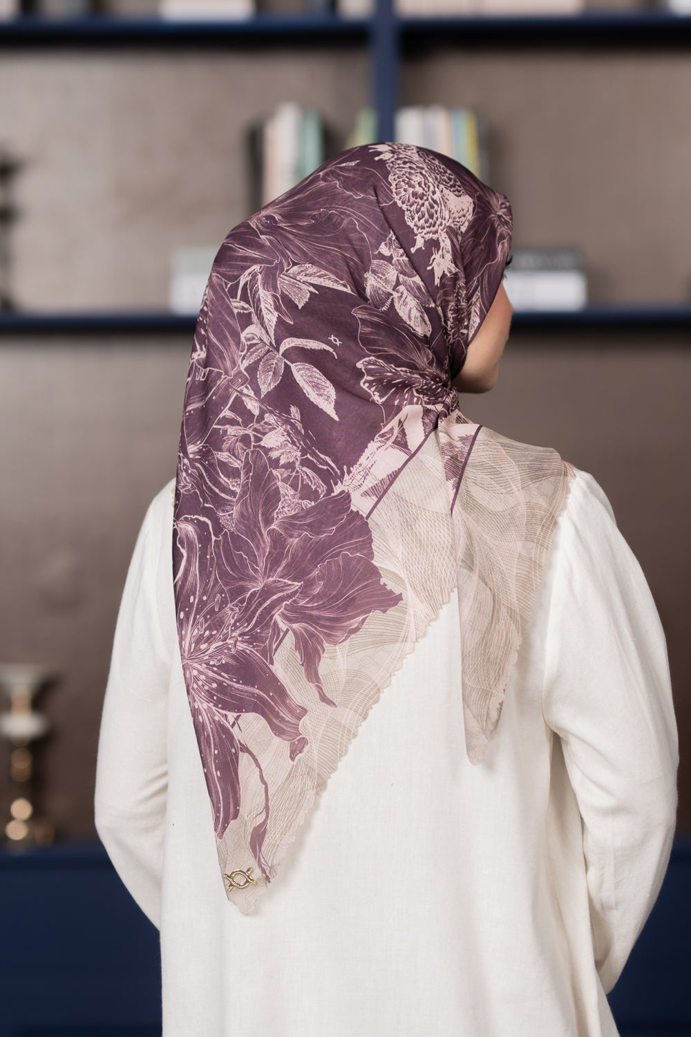 Veline Scarf (Minor) Pansy Berry