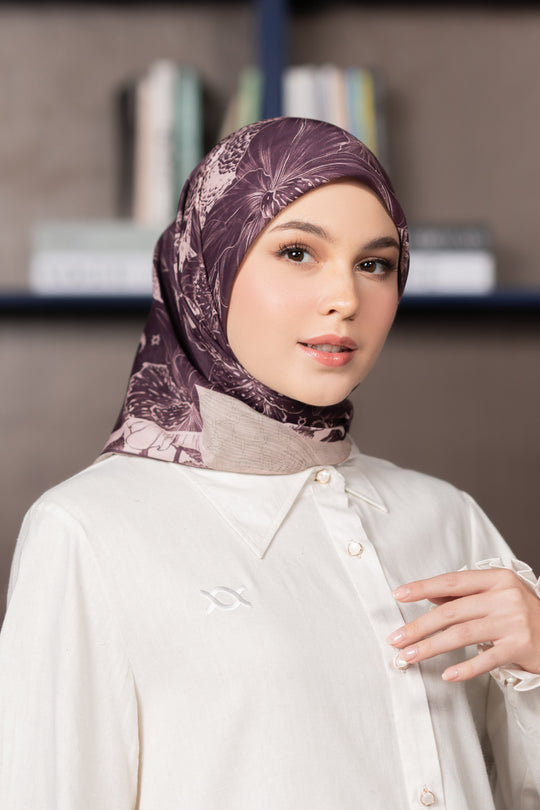 Veline Scarf (Minor) Pansy Berry