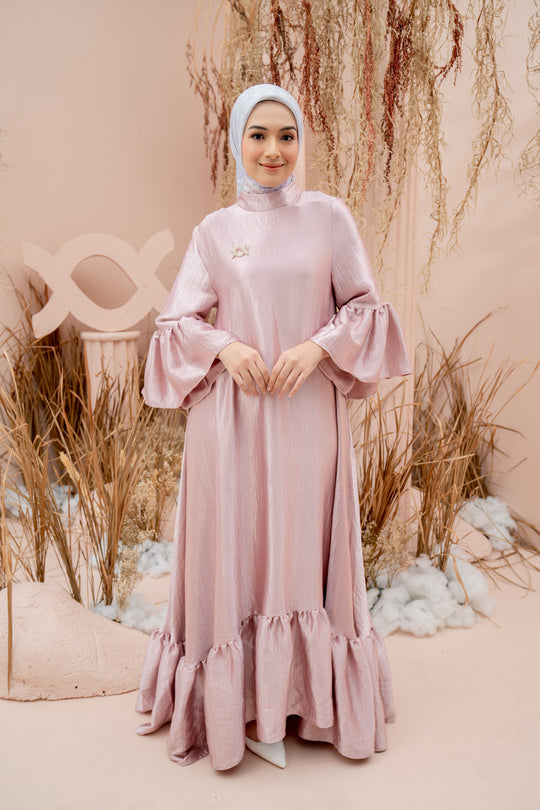 Asteria Dress (Minor) Rose Quartz - Wearing Klamby