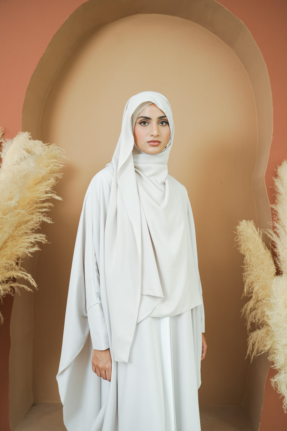 Ashilla Khimar Latte - Wearing Klamby