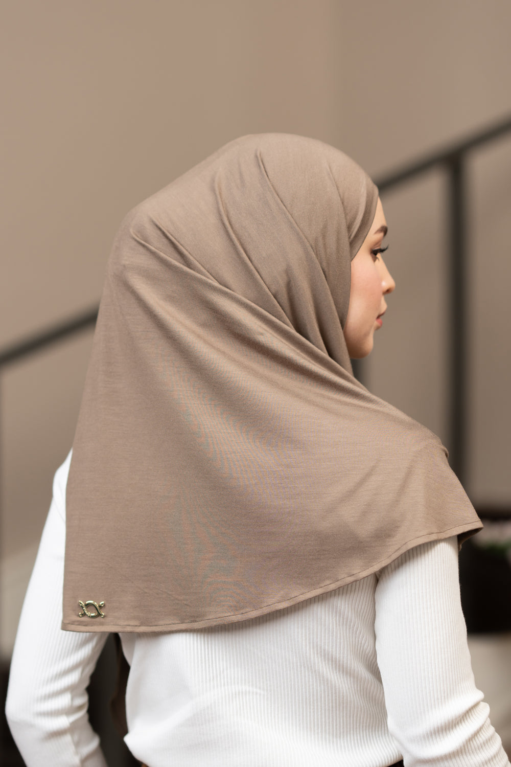 Bunna Hijab Instant (Minor) Rustic Wood