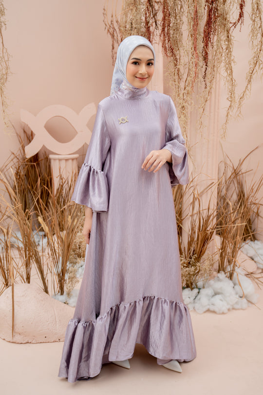 Asteria Dress Heather - Wearing Klamby