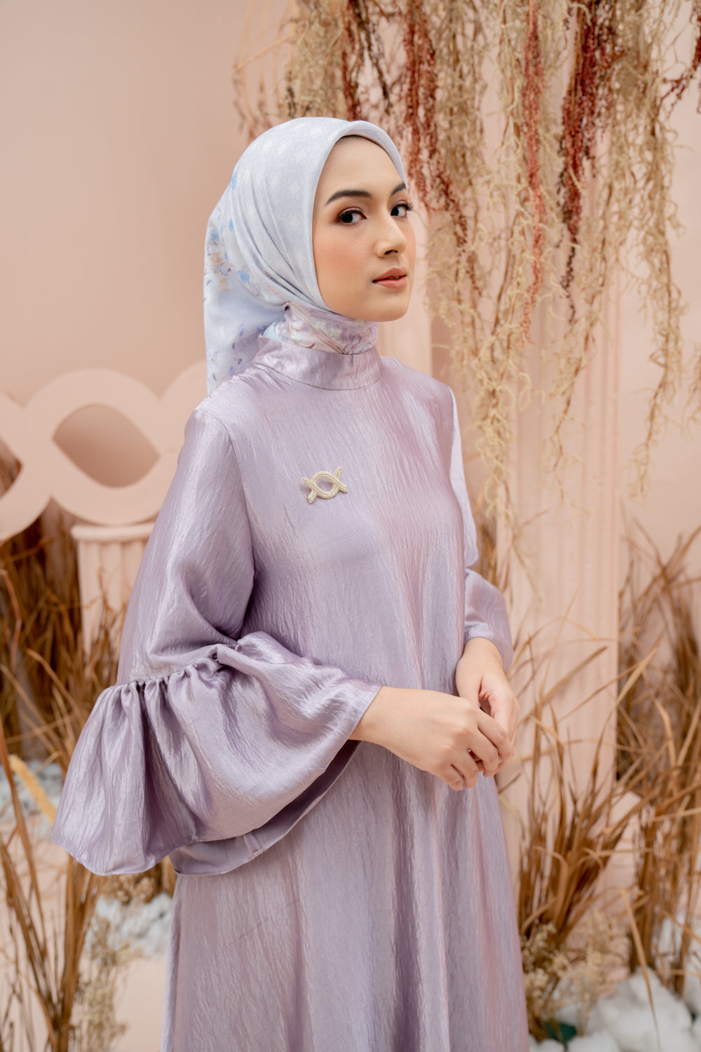 Asteria Dress Heather - Wearing Klamby