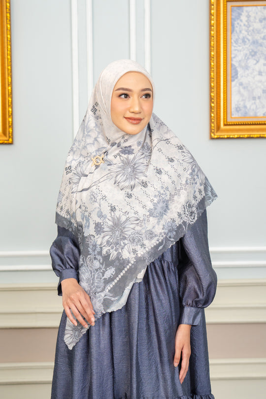 Kananta Scarf Syar'i Charcoal Frost - Wearing Klamby