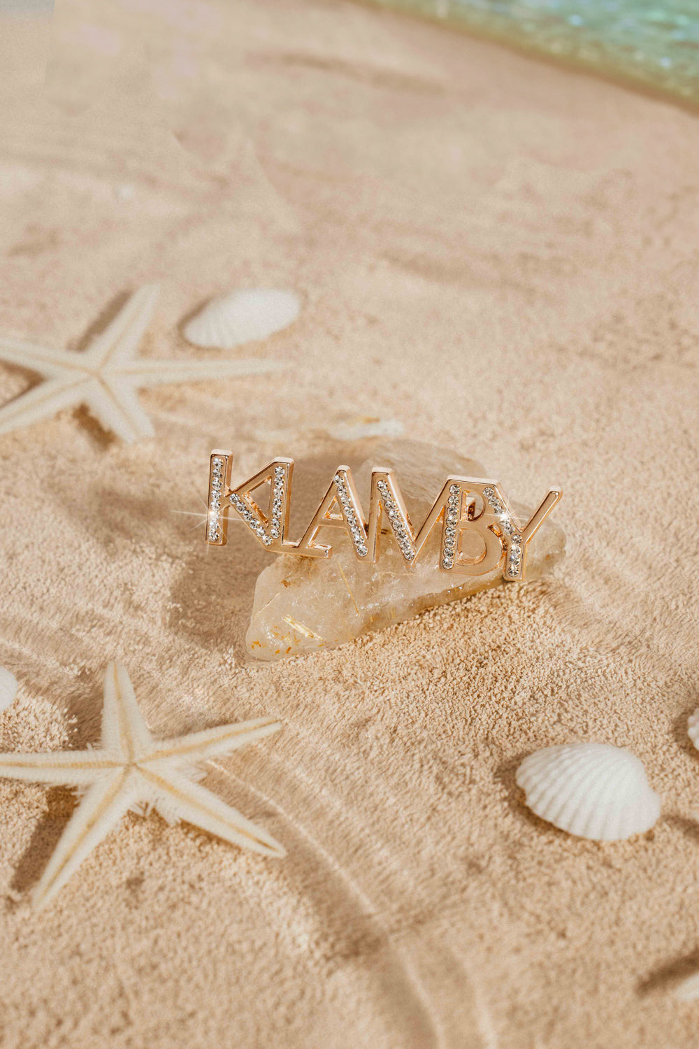 Alphabet Brooch Rose Gold - Wearing Klamby