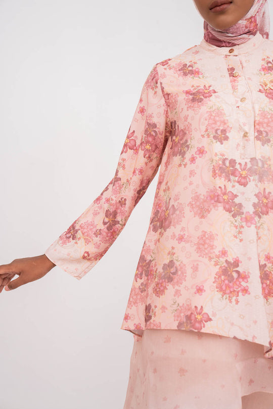 Lathika Tunic Strawberry Cake