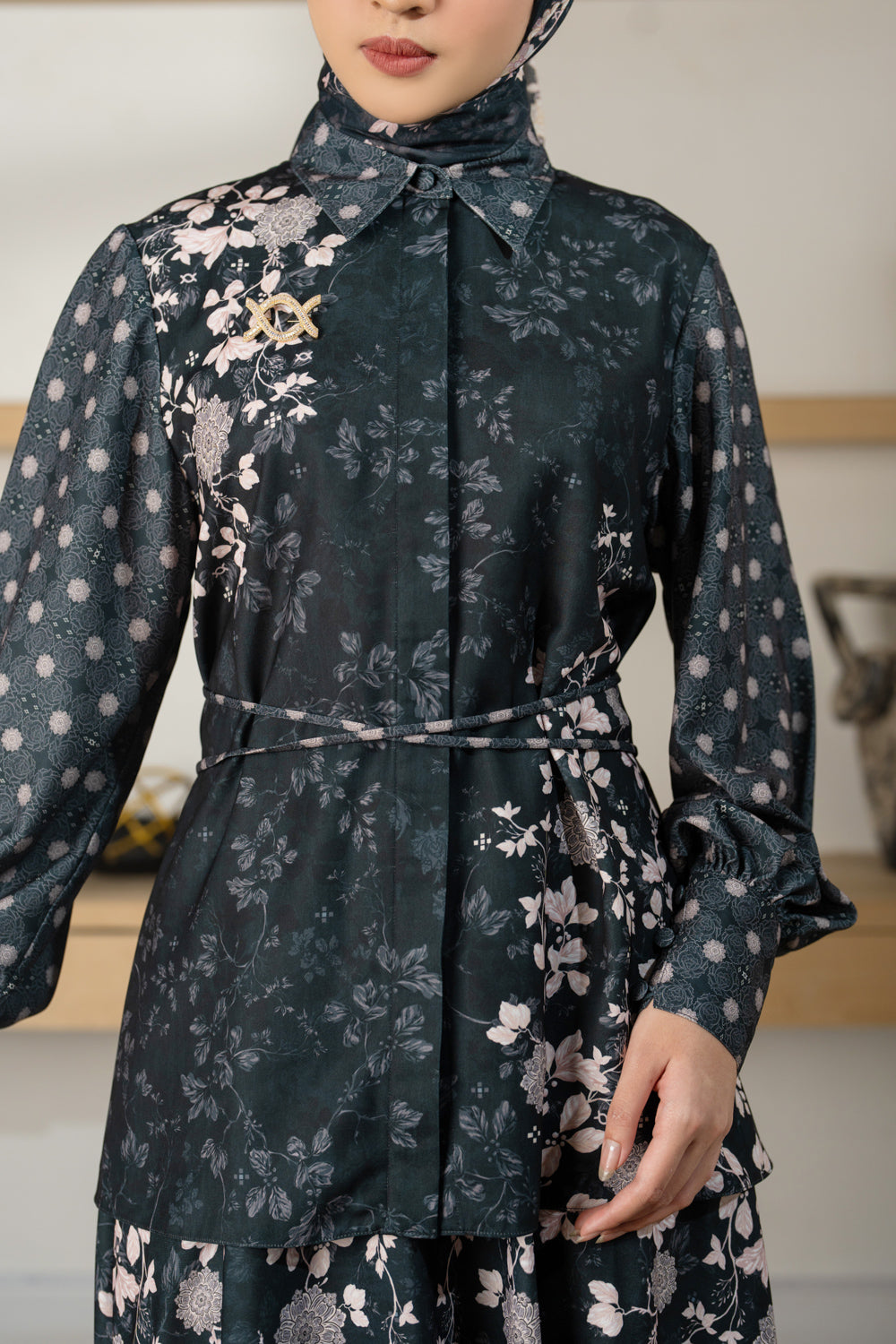 Siara Shirt (Minor) Aurora Black