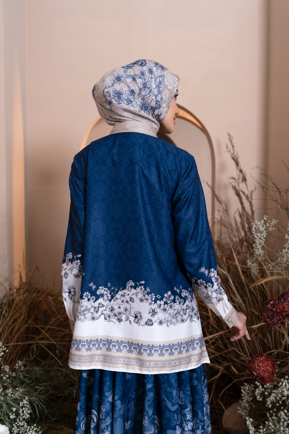 Medinela Shirt (Minor) Sweet Marzipan