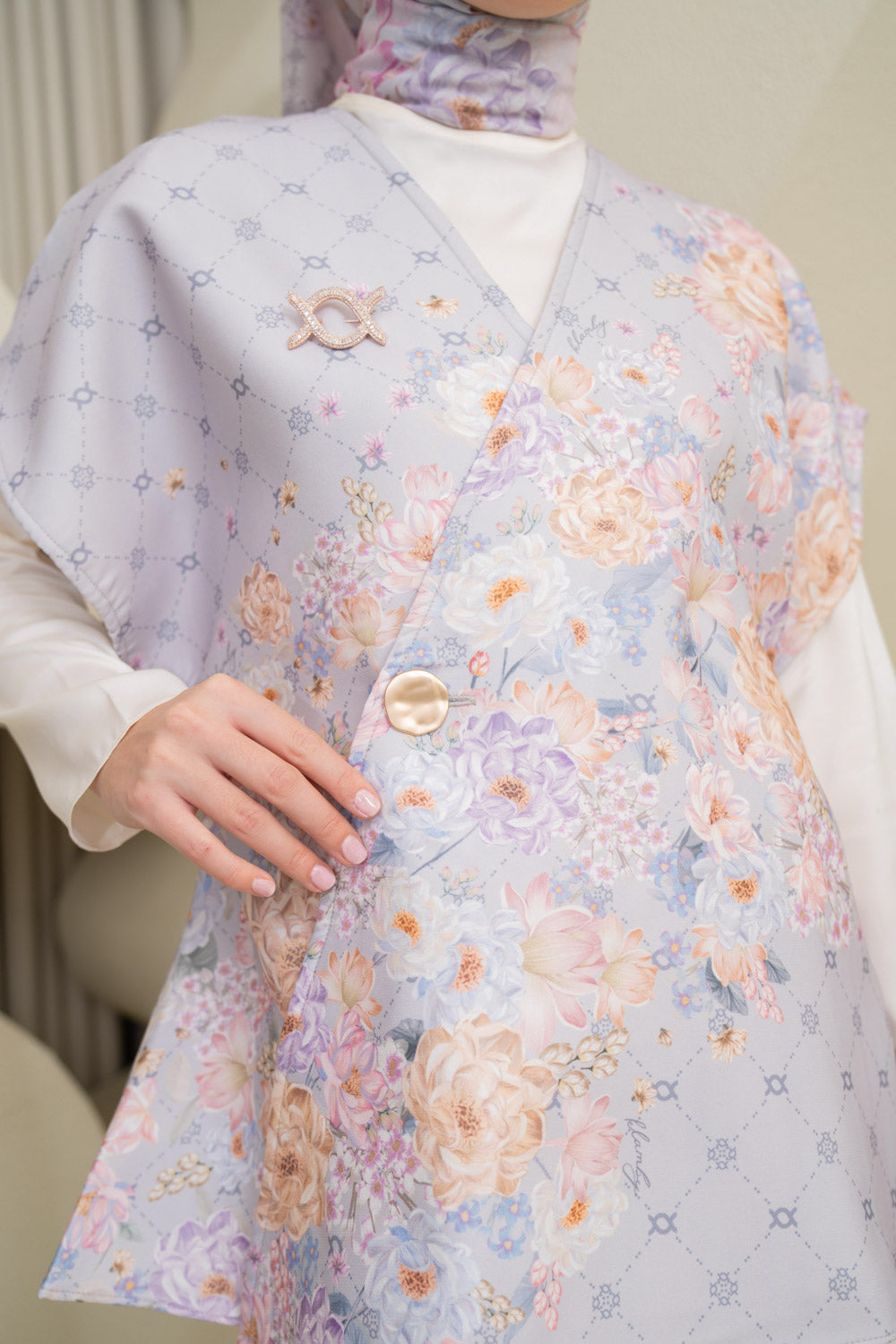 Sikka Outer (Minor) Misty Snow