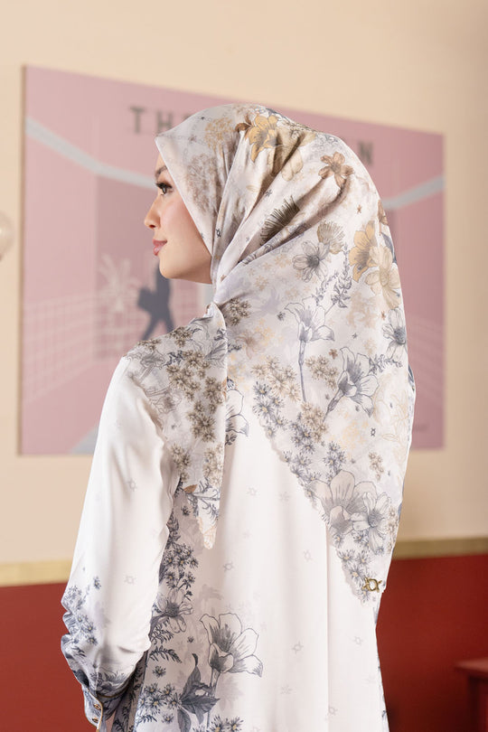 Nikala Scarf Silver Gleam