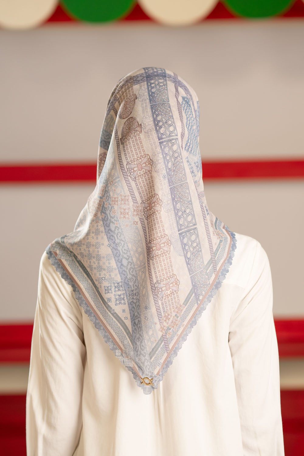 Neera Scarf Powder Lace