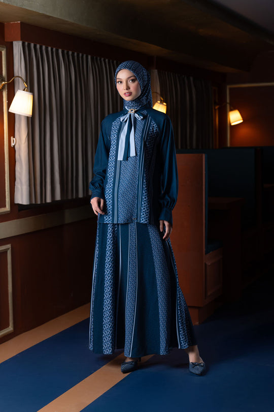 Minera Blouse Blue Pansy