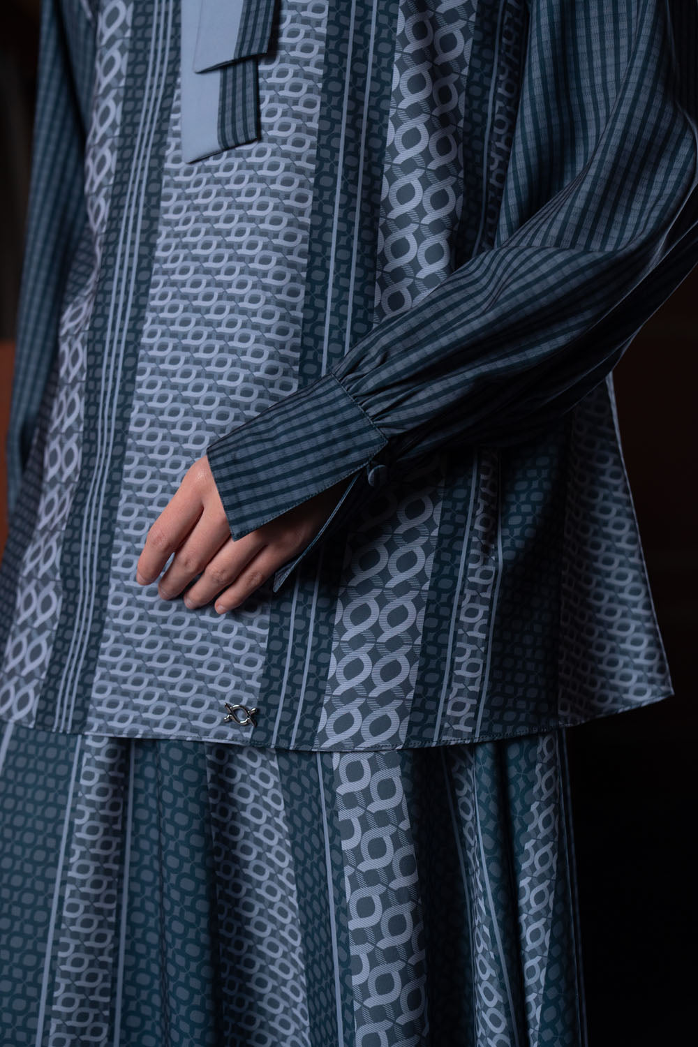 Minera Blouse Graphite Grey