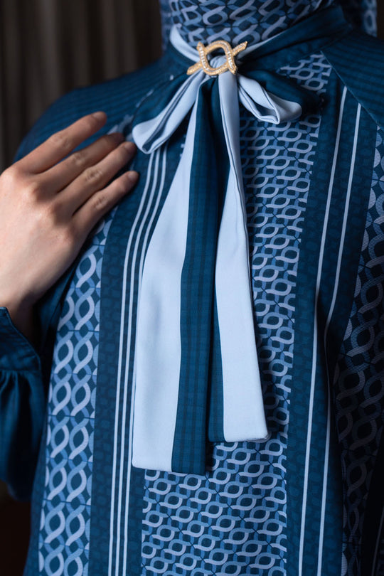 Minera Blouse (Minor) Blue Pansy