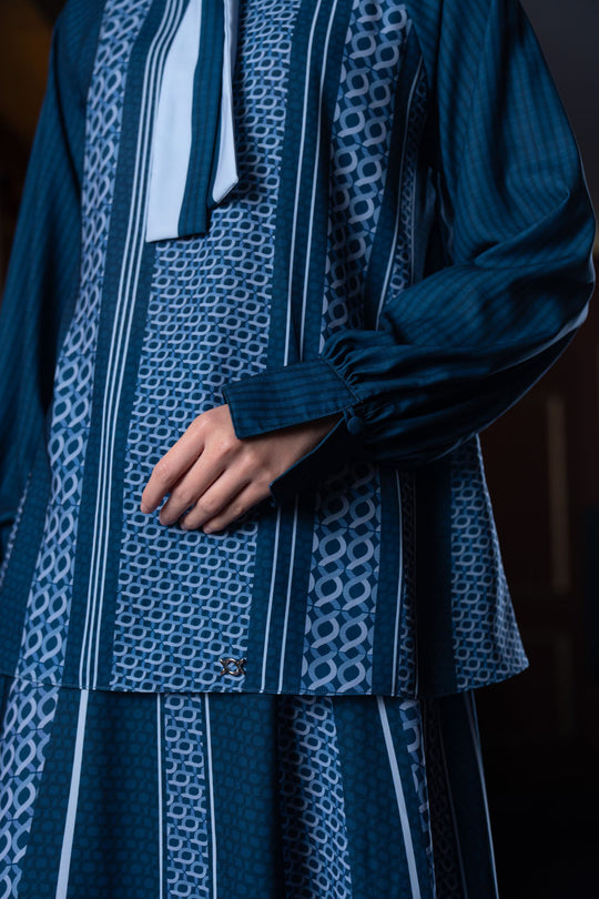 Minera Blouse (Minor) Blue Pansy